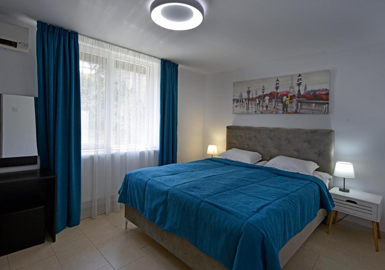 Villa Holiday Baltsjik Buitenkant foto